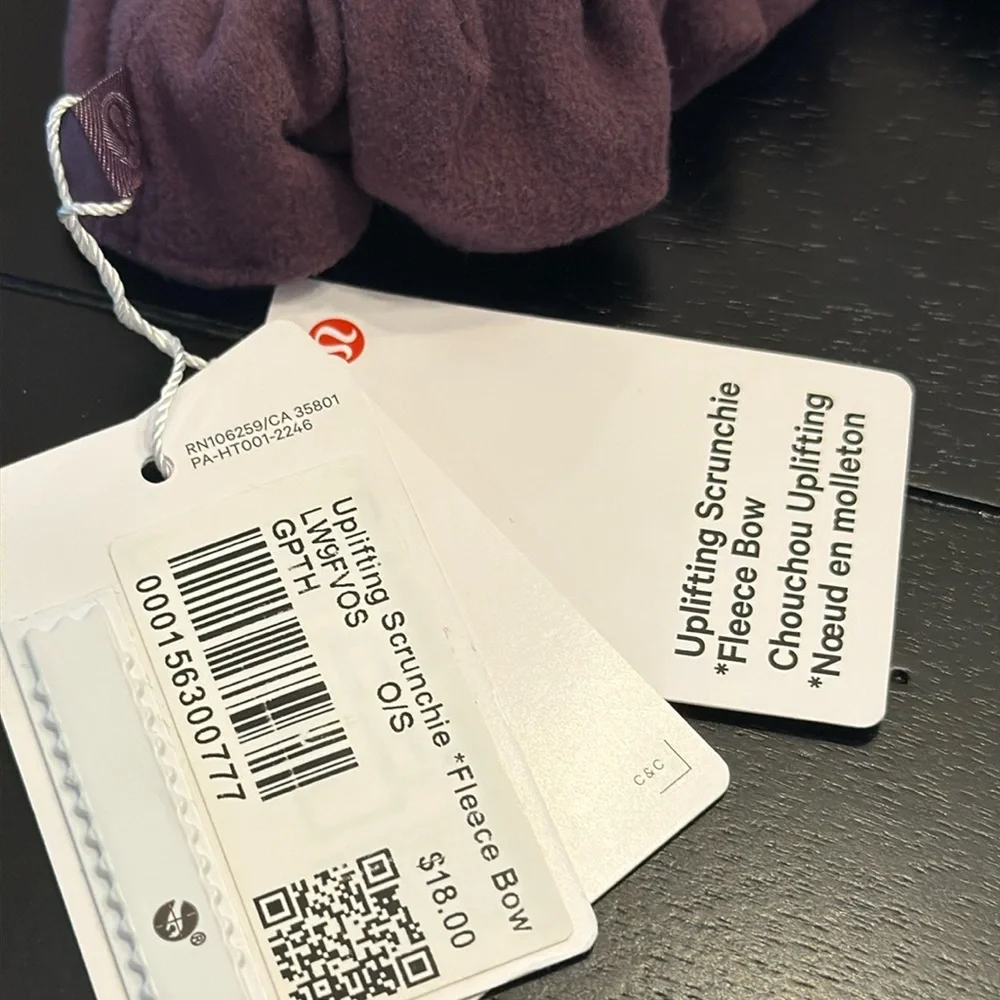 LULULEMON Uplifting Scrunchie Fleece Bow‎ – Grape Thistle purple  💜 NWT